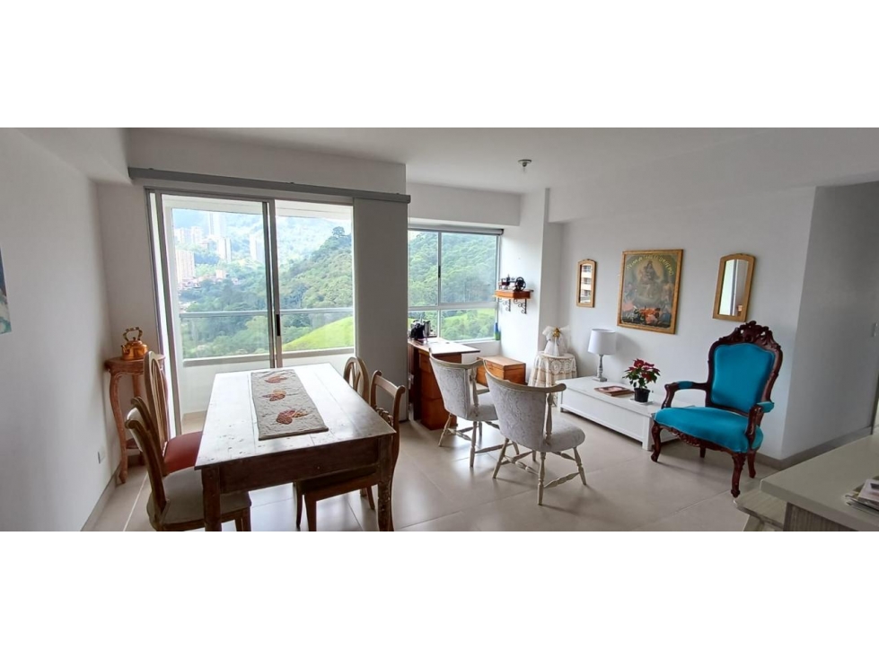 Venta apartamento con hermosa vista sector Tres esquinas