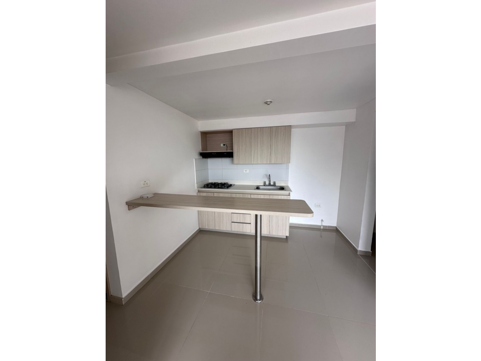 HERMOSO APARTAMENTO EN EL SECTOR AMAZONIAS BELLO — foto 5