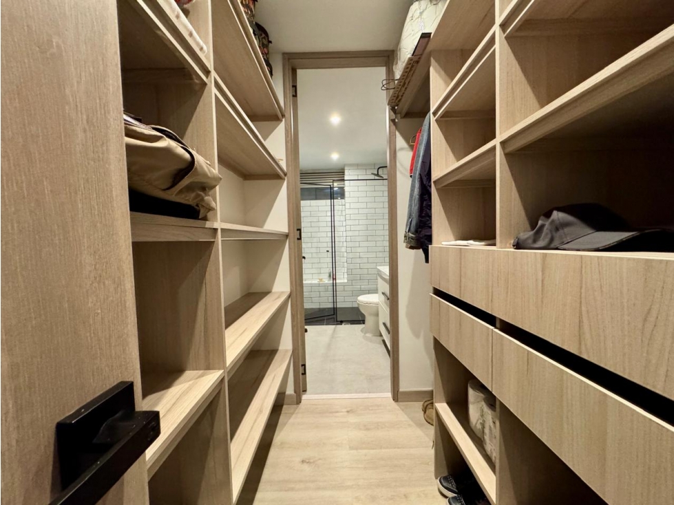 APARTAMENTO DE UNA ALCOBA EN PROVENZA — foto 2