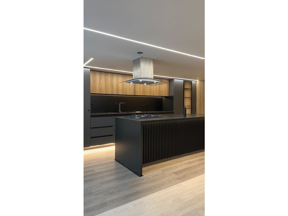 APARTAMENTO REMODELADO EN VENTA LA 70, SAN JOAQUÍN MEDELLÍN — foto 2