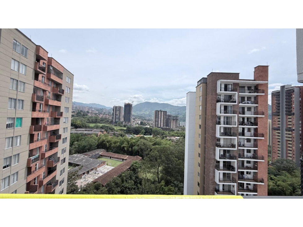 HERMOSO APARTAMENTO EN SURAMERICA — foto 2