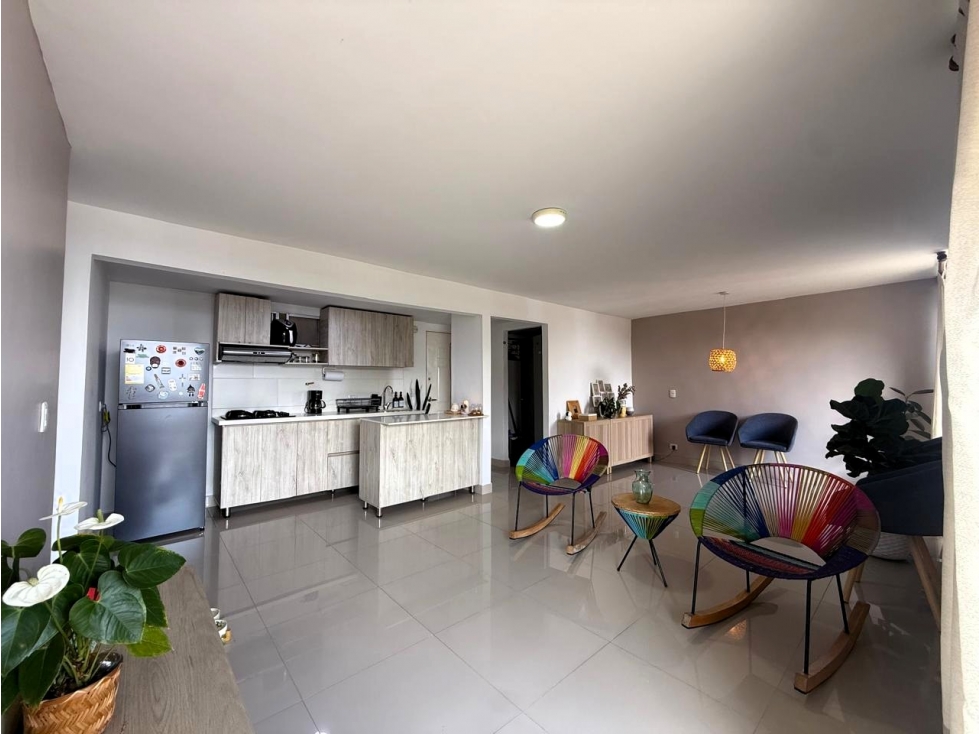 LINDO APARTAMENTO DE 2 ALCOBAS CON VISTA ESPECTACULAR — foto 2