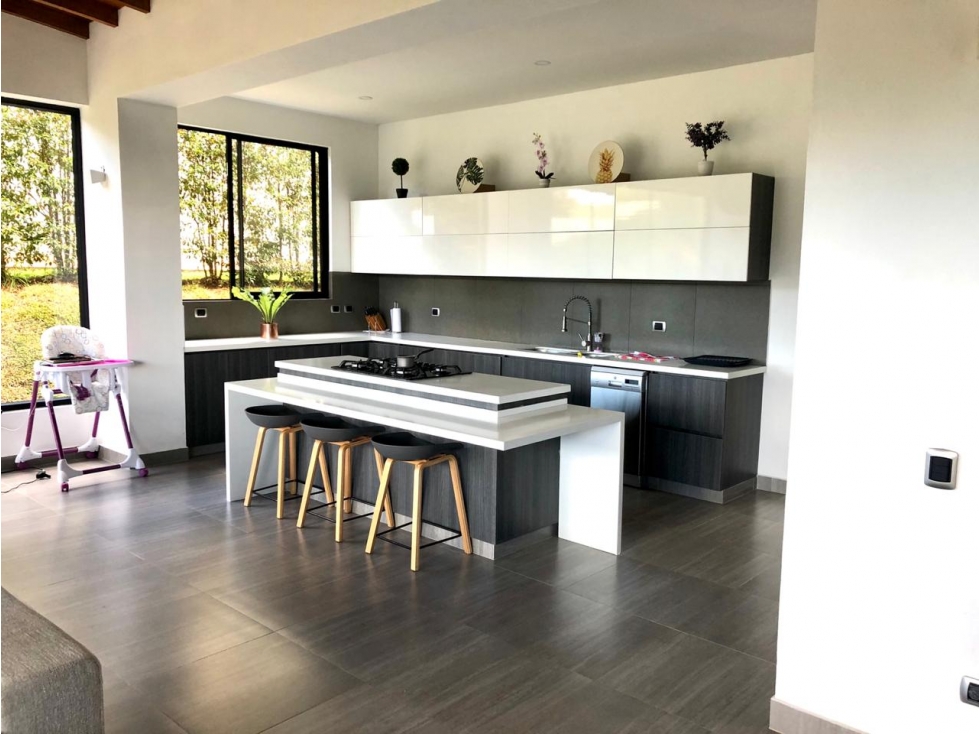casa en soto del este el retiro — foto 3