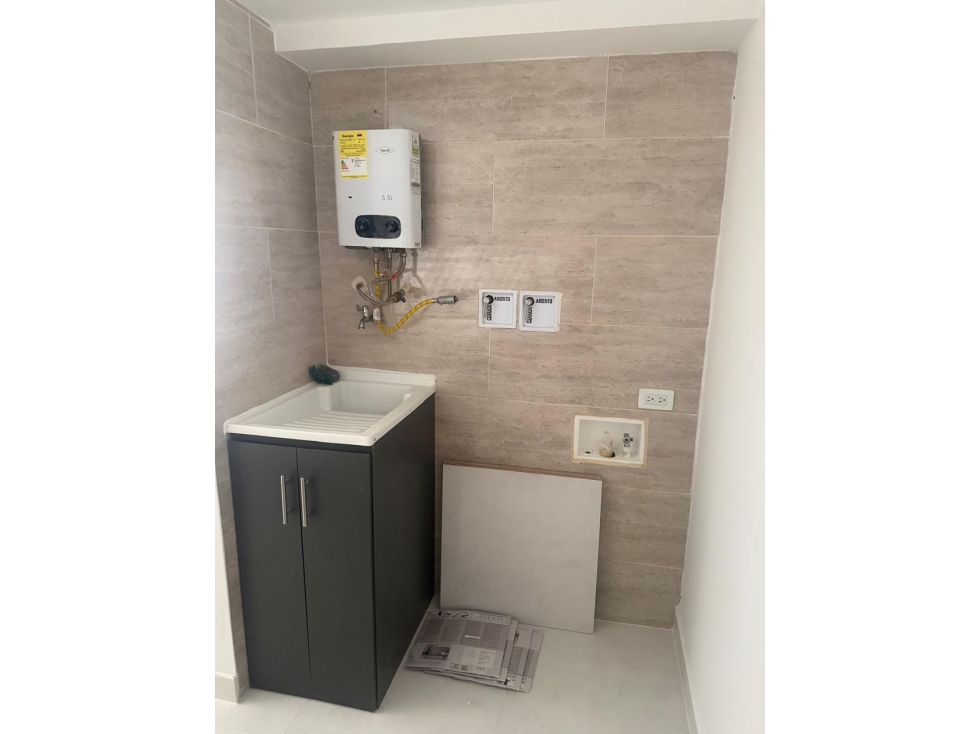 Venta de hermoso apartamento en villa romera campestre sabaneta — foto 4