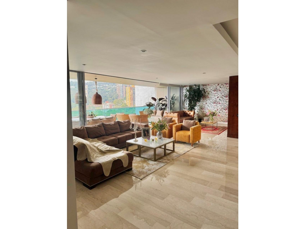 Apartamento en la calera vista a la ciudad en piso alto