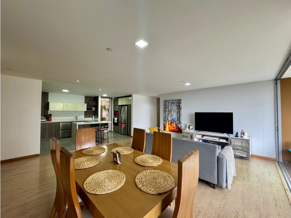 EXCELENTE APARTAMENTO EN EL ESMERALDAL UNIDAD COMPLETA — foto 6