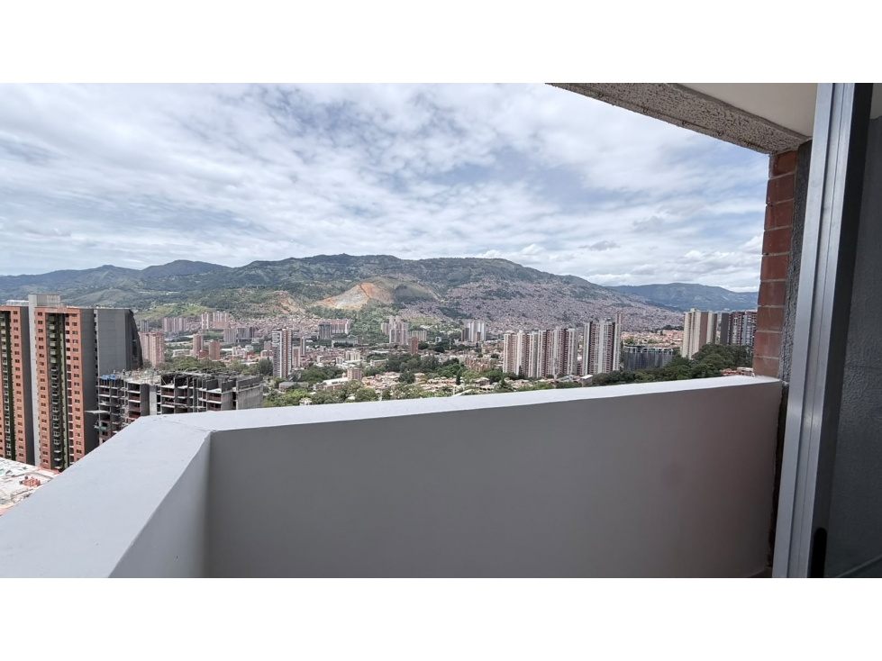 HERMOSO APARTAMENTO EN SANTA ANA EN BELLO — foto 3