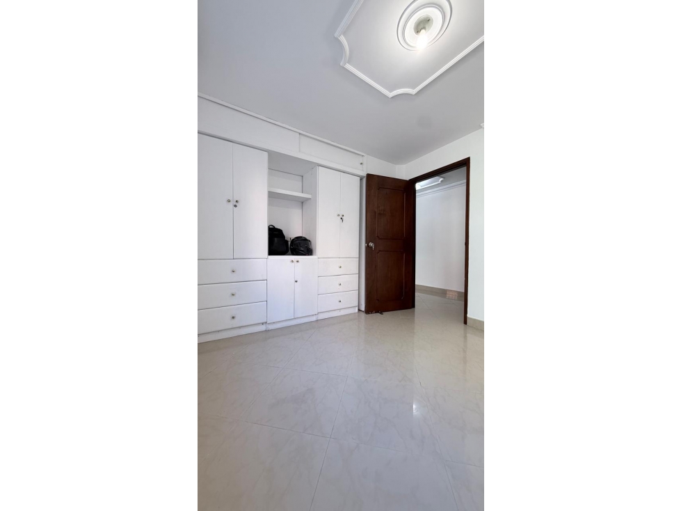 HERMOSO APARTAMENTO EN LAURELES — foto 6