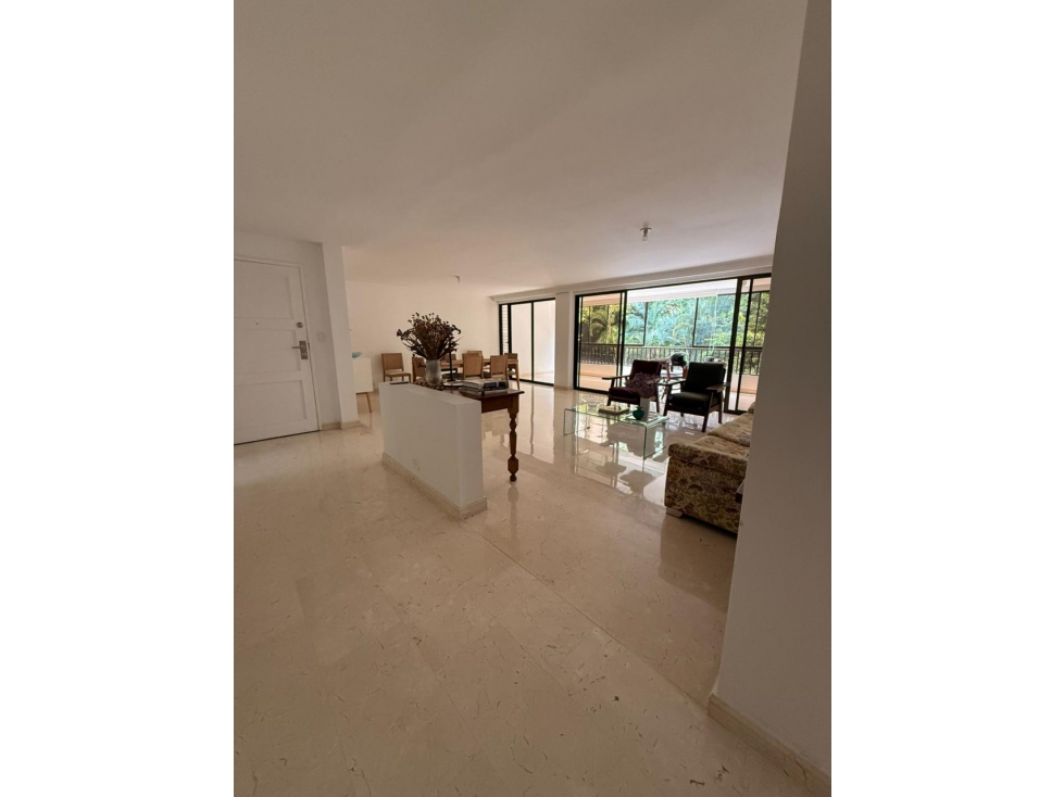 HERMOSO APARTAMENTO EN EL POBLADO SECTOR TRANQUILO — foto 5