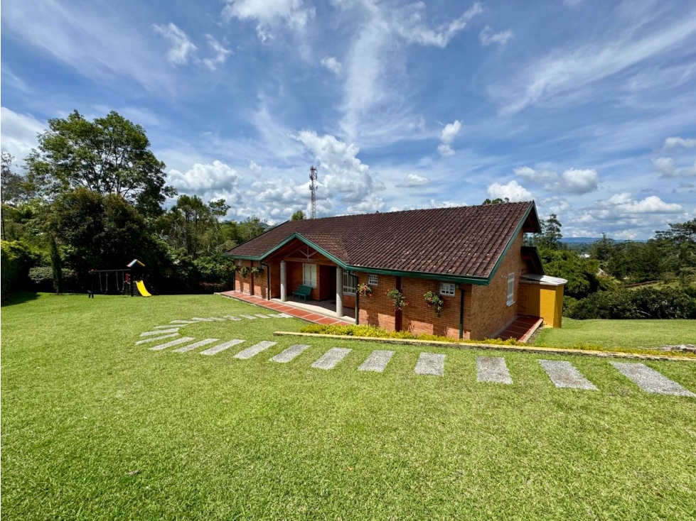 Acogedora finca Llanogrande 4 alcobas — foto 4