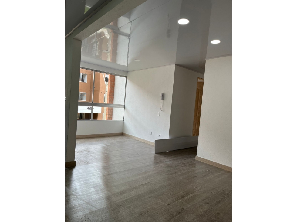 VENTA DE APARTAMENTO EN VALVERDE LA CEJA — foto 2