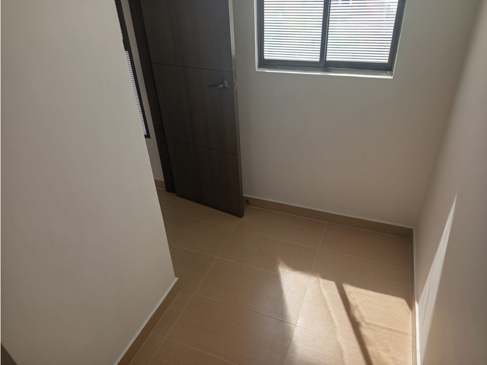 Apartamento en Laureles cerca al primer parque — foto 5