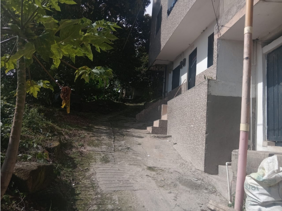 Se vende Casa Lote en Itagui - Excelente ubicacion — foto 4
