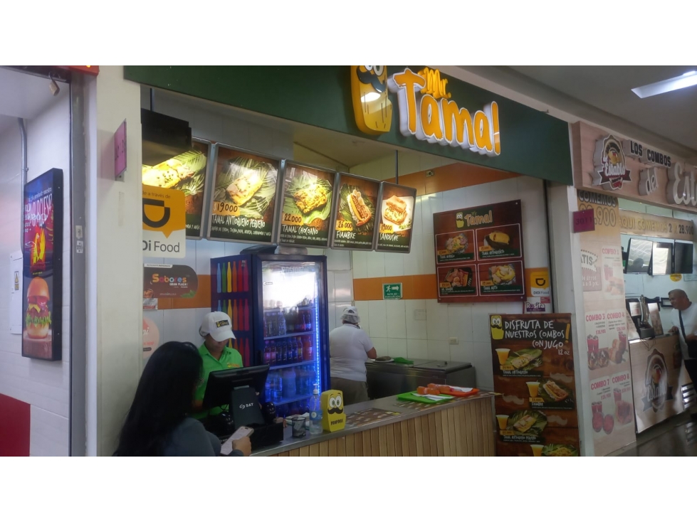 local en GRAN PLAZA rentado a local de comidas ( Mr tamal) — foto 3