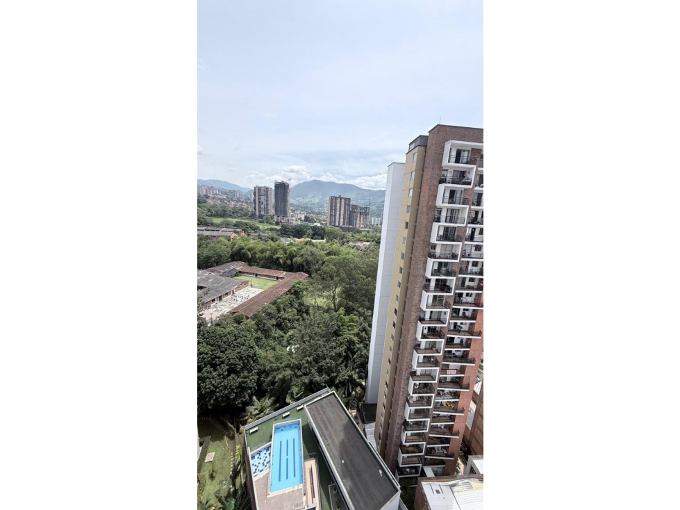 HERMOSO APARTAMENTO EN SURAMERICA