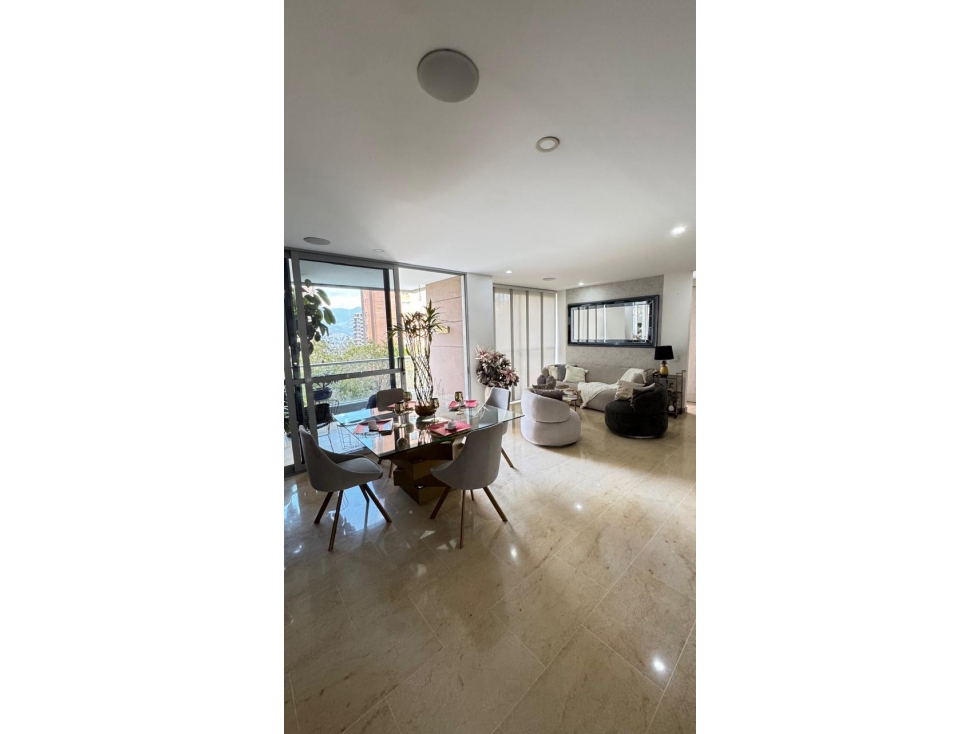 VENTA DE APARTAMENTO HERMOSO Y MODERNO EN LALINDE EL POBLADO