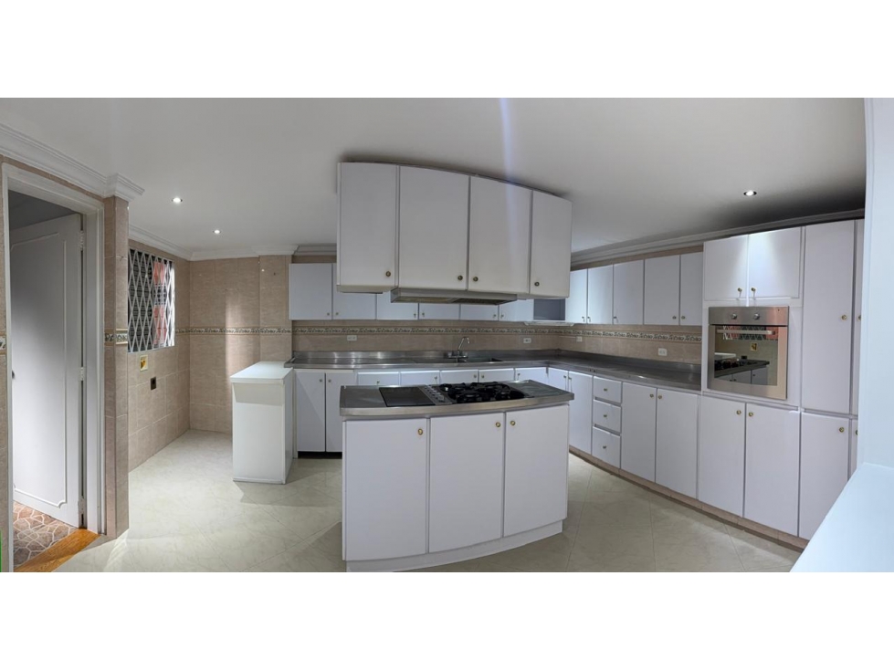 HERMOSO APARTAMENTO EN LAURELES — foto 3