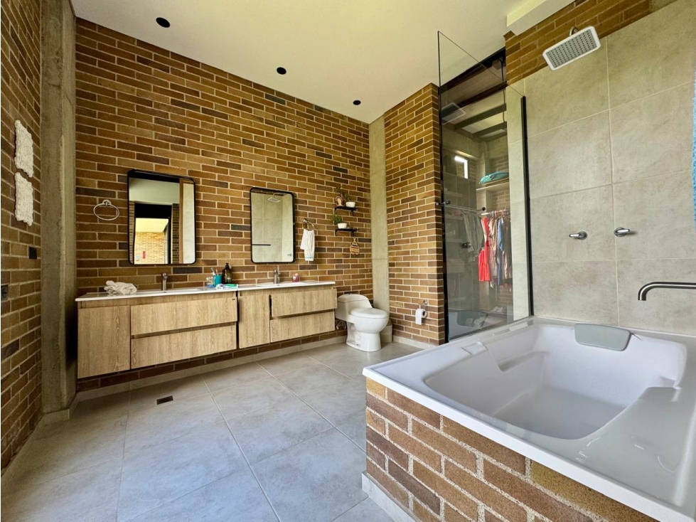 EXCELENTE CASA CAMPESTRE EN EL ALTO DE LAS PALMAS — foto 4