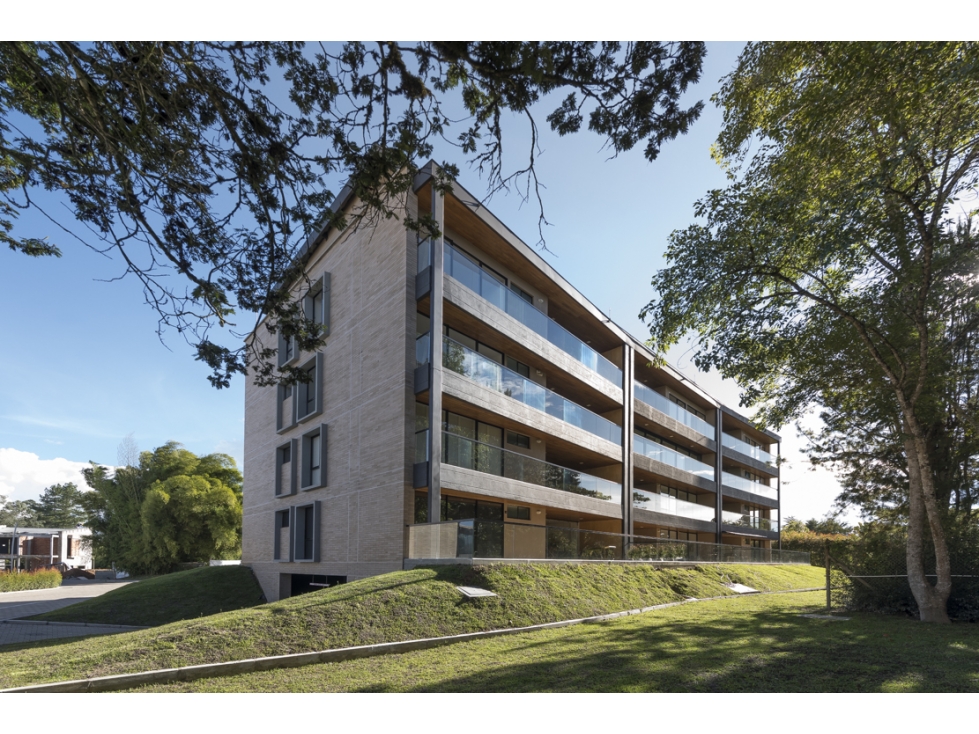 apartamento en llanogrande con vista a campos de golf del club — foto 3