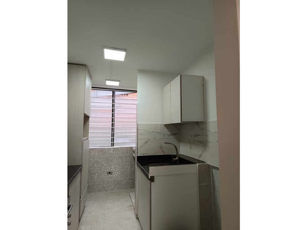 VENTA DE APARTAMENTO REMODELADO EN LA LOMA DEL INDIO — foto 6