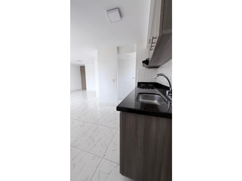 HERMOSO APARTAMENTO EN SURAMERICA — foto 6