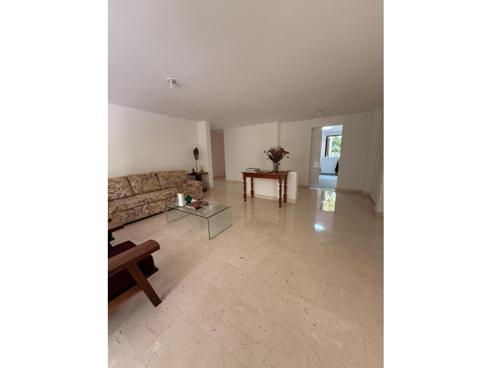 HERMOSO APARTAMENTO EN EL POBLADO SECTOR TRANQUILO — foto 6