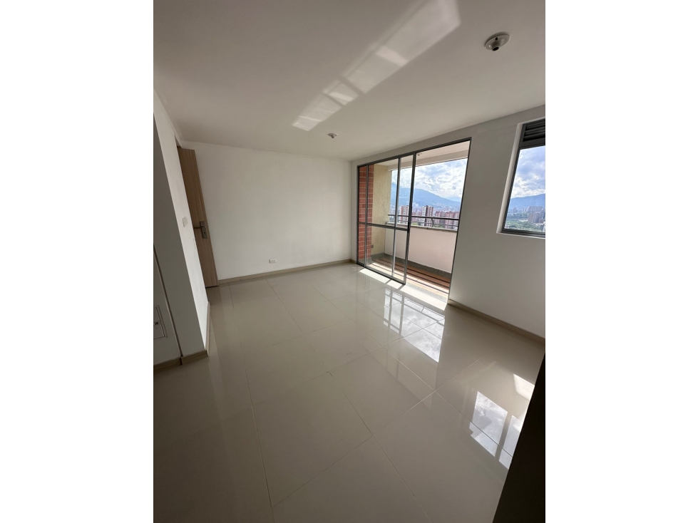 HERMOSO APARTAMENTO EN EL SECTOR AMAZONIAS BELLO — foto 3