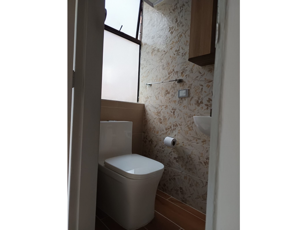 VENTA DE APARTAMENTO REMODELADO EN LA LOMA DEL INDIO — foto 3