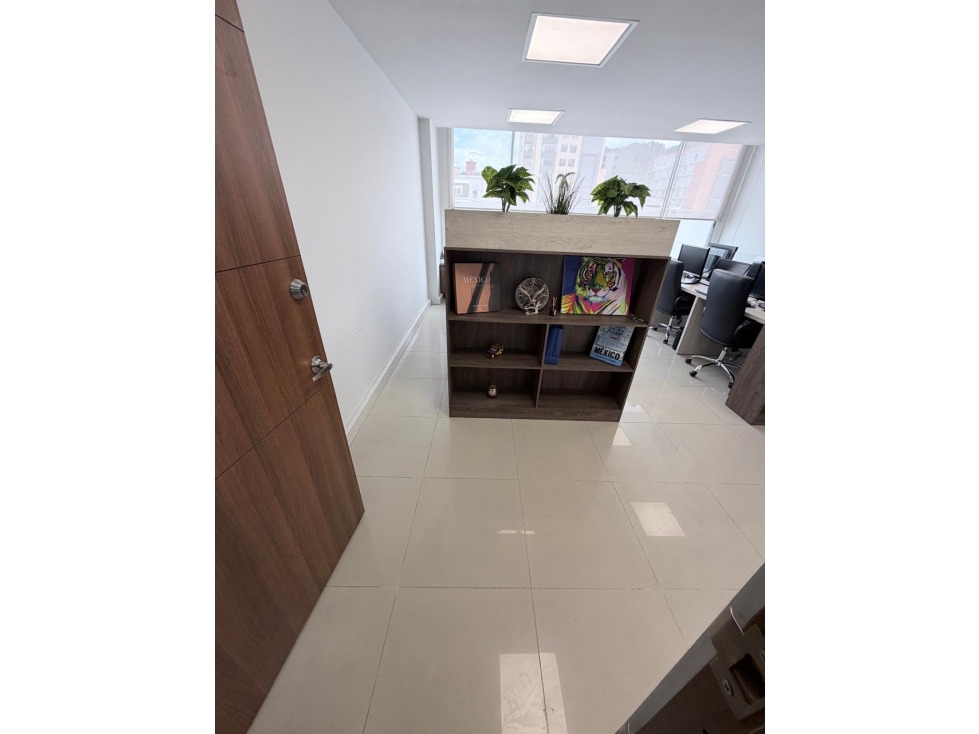 VENTA DEOFICINA EN SANTA ANA ORIENTAL