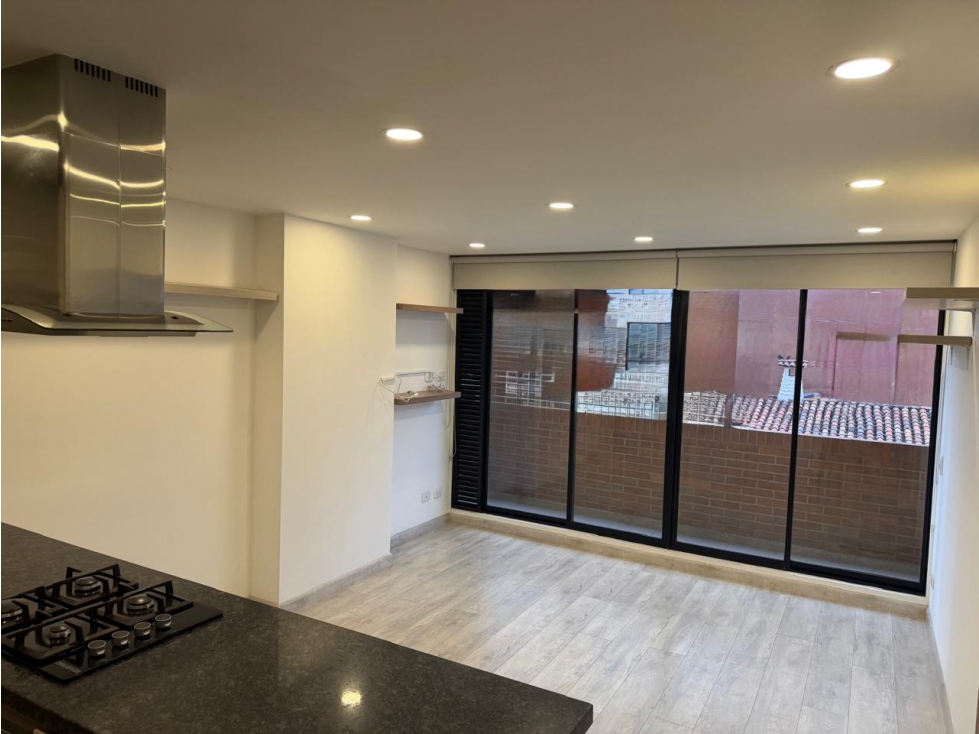 VENTA DE APARTAMENTO EN SANTA BARBARA CENTRAL — foto 2