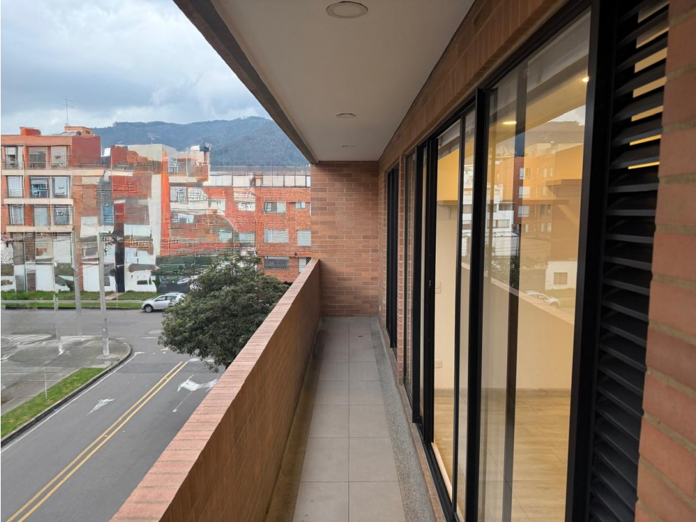 VENTA DE APARTAMENTO EN SANTA BARBARA CENTRAL — foto 3