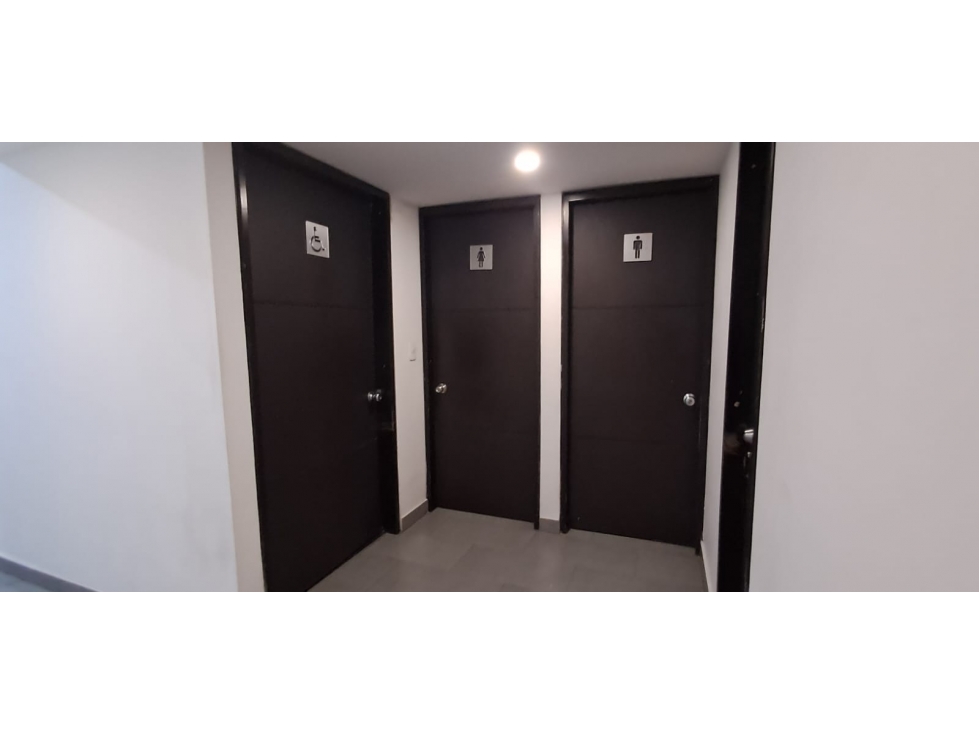 VENTA DE OFICINA EN SANTA BARBARA — foto 2