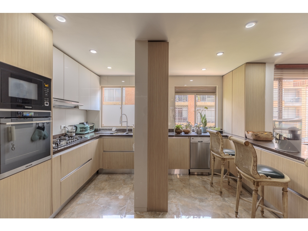 VENTA Y RENTA DE APARTAMENTO EN CHICO RESERVADO — foto 2