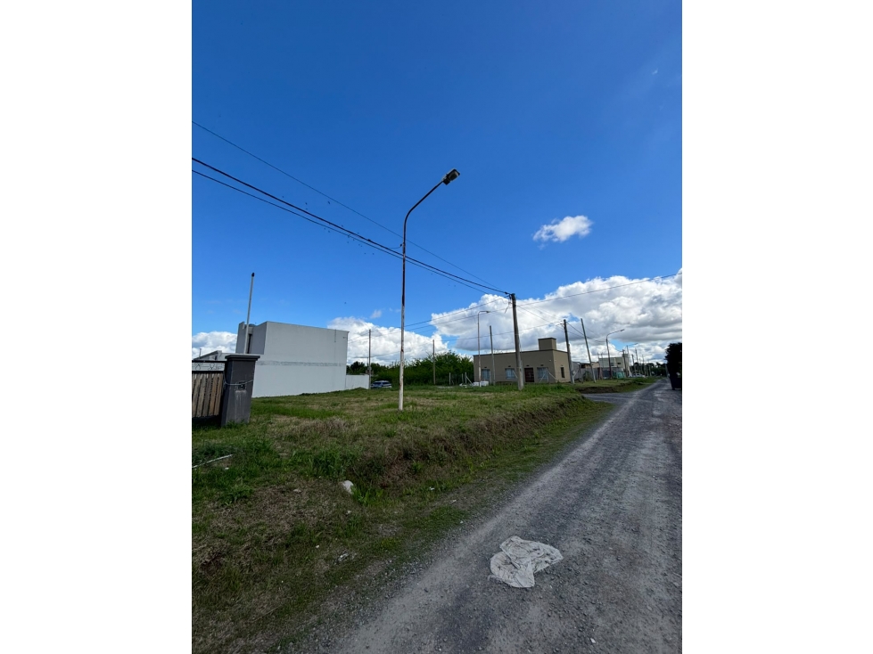 LOTE EN VENTA BARRIO CONSTANTINI - 3