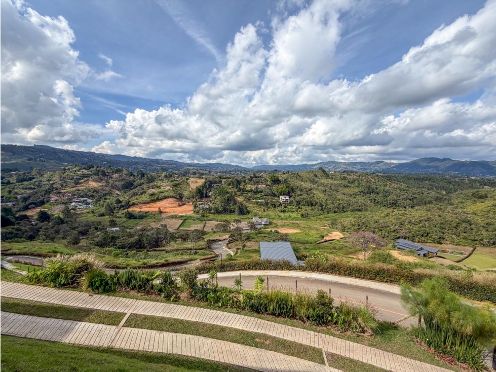 VENDEMOS CASA CAMPESTRE CON VISTA PANORÁMICA A 10 MIN AEROPUERTO JMC — foto 5