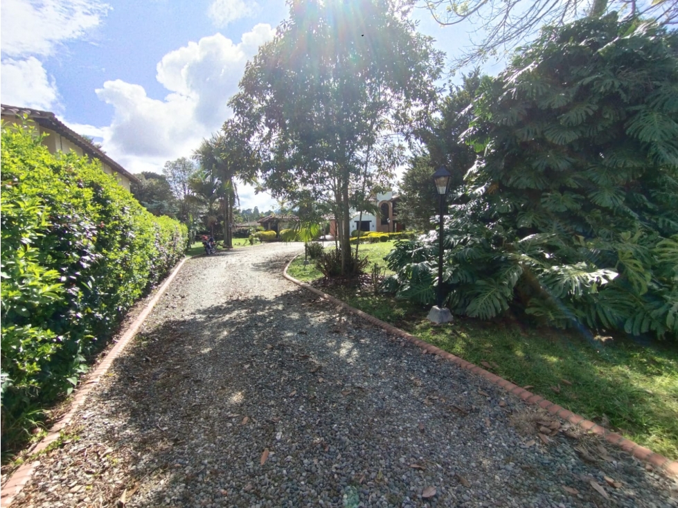 VENDEMOS CASA EN EL CORAZÓN DE LLANOGRANDE MONTELUNA CON CASA EXTRA — foto 3