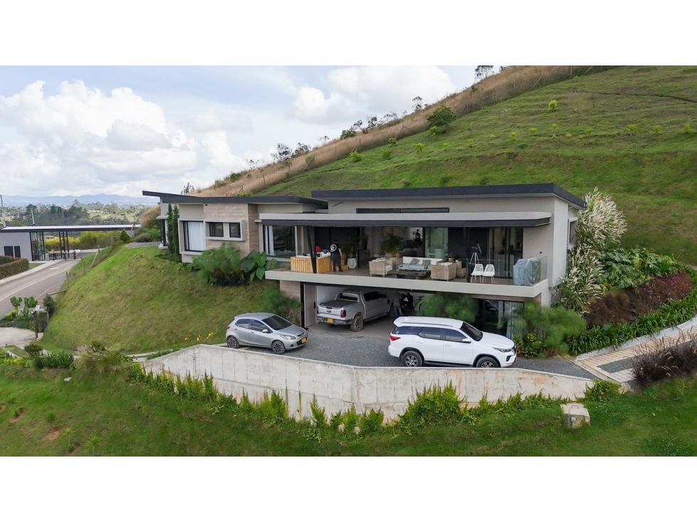 VENDEMOS CASA CAMPESTRE CON VISTA PANORÁMICA A 10 MIN AEROPUERTO JMC — foto 3