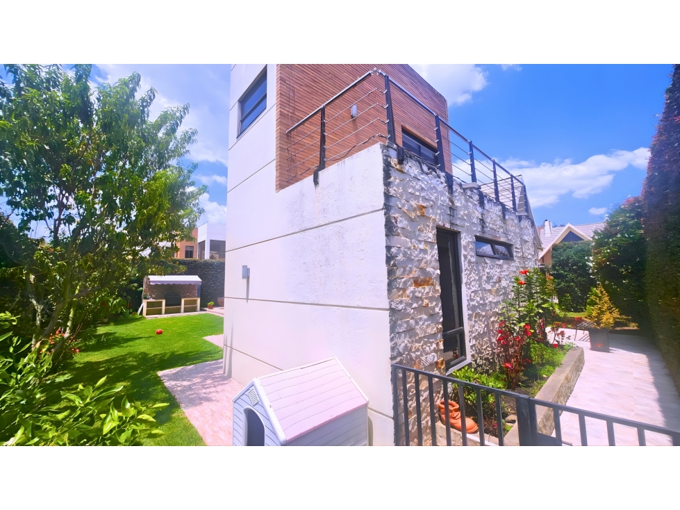 Casa Campestre de Cajicá en Arriendo $ 7,700,000 - 3