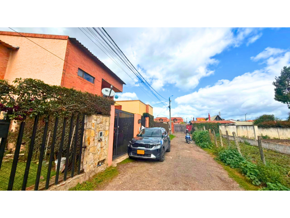 Asombrosa Casa de Cota en Venta $740 Millones Negociables — foto 3