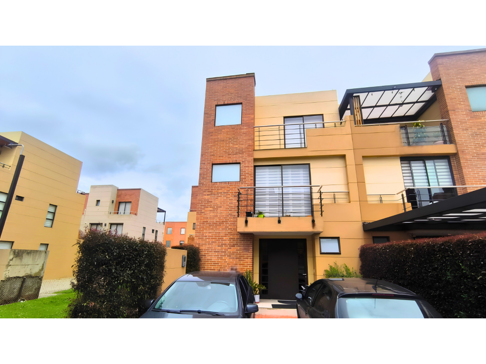 Acogedora Casa de Cajicá en Venta $ 600 Millones — foto 2