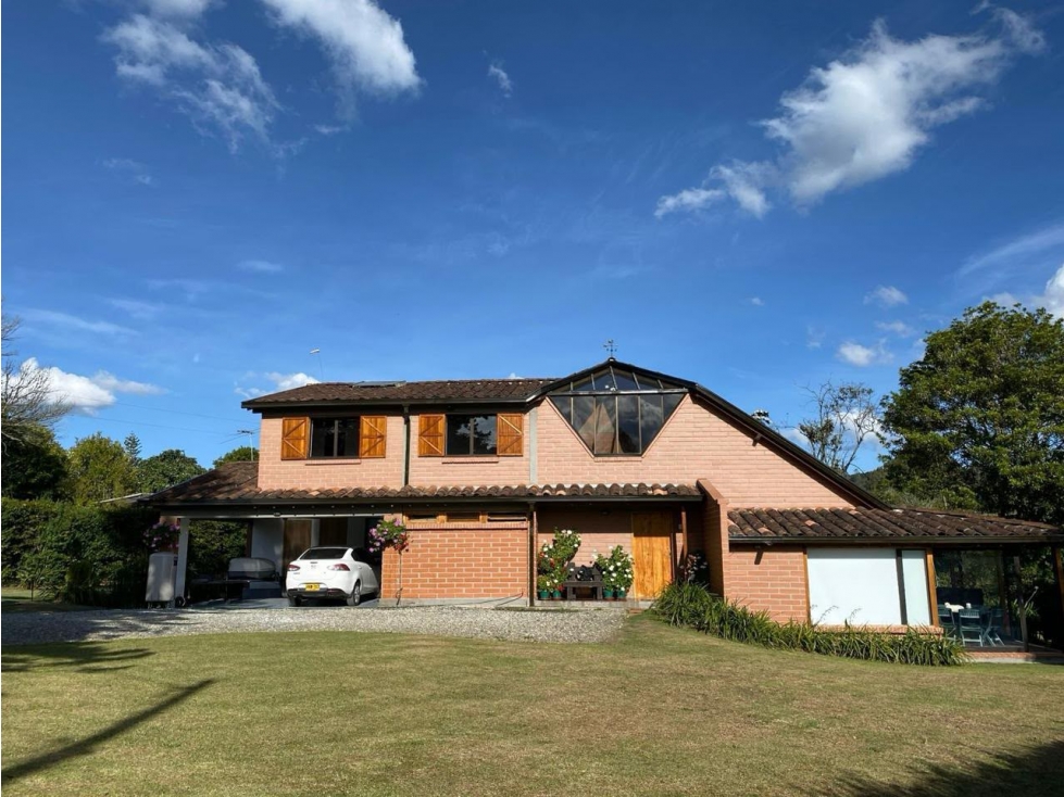 Casa en Venta - Alto de las palmas