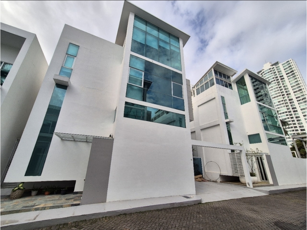 Casa venta Minimal House Altos del Golf - 1