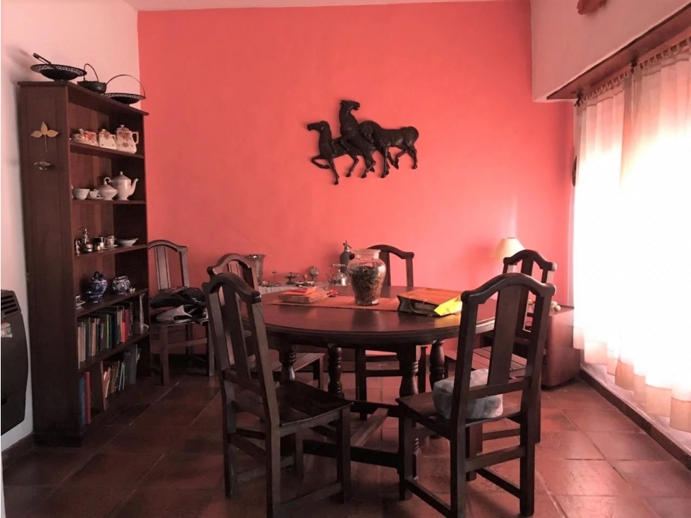 CASA 4 AMBIENTES - PERMUTA — foto 3