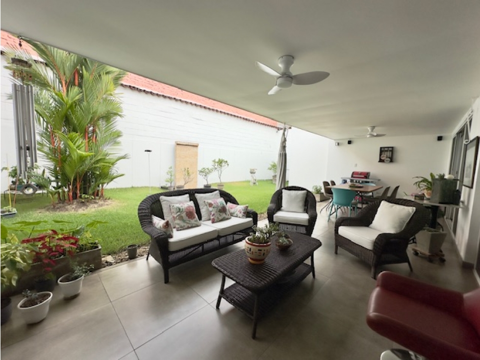 (PM) CASA INDEPENDIENTE PARA LA VENTA EN CRISTALES-OESTE, CALI