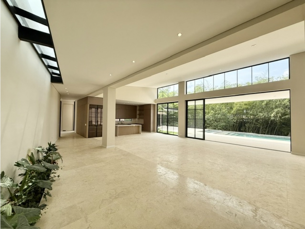 (J) CASA EN CONDOMINIO EN LAGUNA SECA-NORTE, CALI
