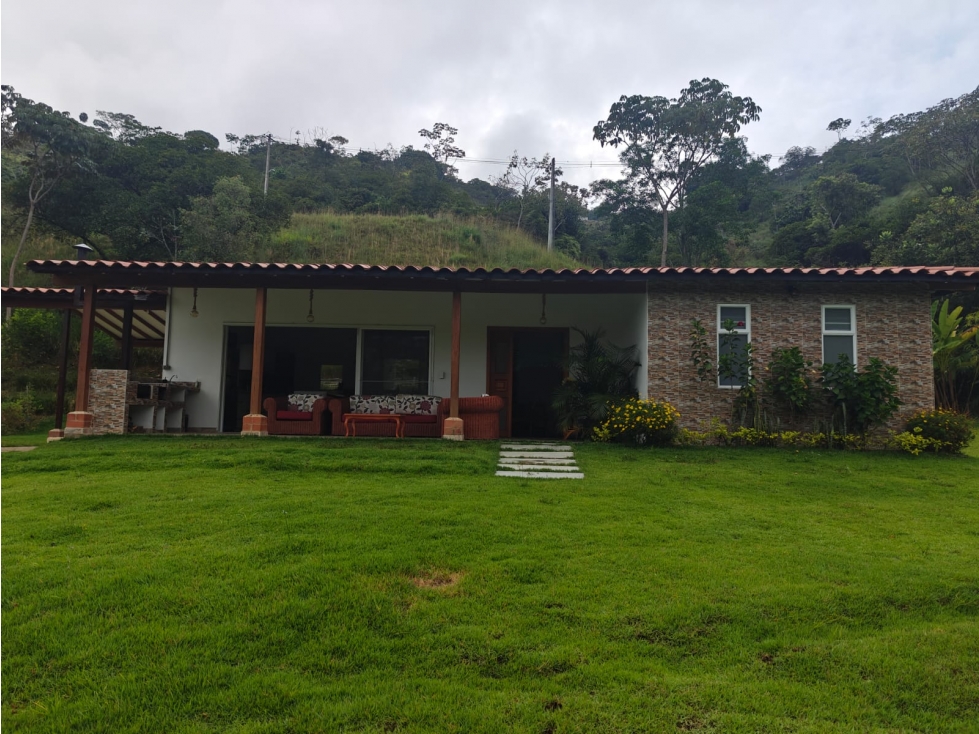 (MJ-C) CASA EN VENTA EN CONJUNTO EN JAMUNDI, SUR DE CALI.