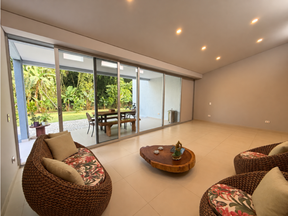 (J) CASA EN CONDOMINIO EN VENTA EN ALFAGUARA, SUR DE CALI.