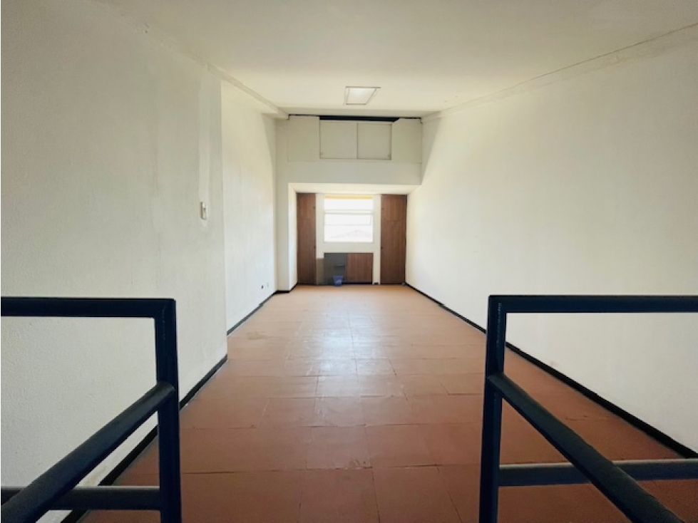 (MP) OFICINA PARA ALQUILAR EN EL NORTE, YUMBO — foto 3