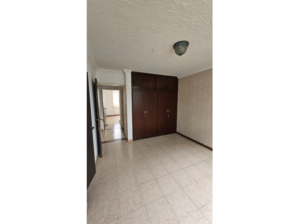 (MJ) APARTAMENTO EN VENTA EN PRADOS DEL NORTE, NORTE DE CALI. — foto 2