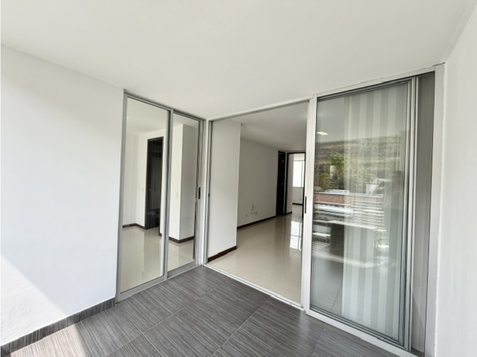 (MJ) APARTAMENTO EN VENTA EN LOS CRISTALES, OESTE DE CALI. — foto 3